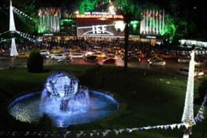 izmir &ccedil;ifte fuar heyecanı yaşıyor. Kentin ticari ve k&uuml;lt&uuml;rel hafızasını
