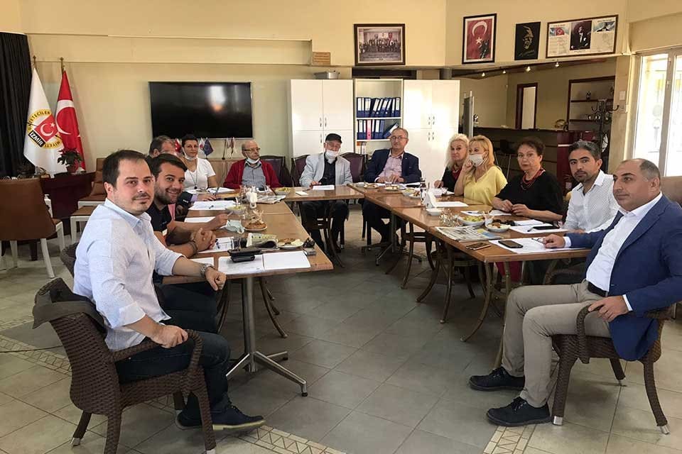 İzmir Gazeteciler Cemiyeti, t&uuml;z&uuml;k değişikliğiyle ilgili &ccedil;alışmalara başladı. Y&ouml;netim Kurulu&rsquo;nun