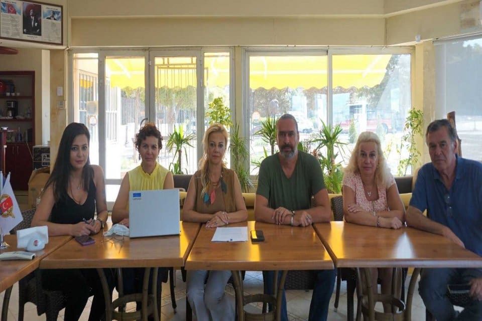 İzmir Gazeteciler Cemiyeti (İGC), şiddete karşı farkındalık r&uuml;zgarı estirmek i&ccedil;in