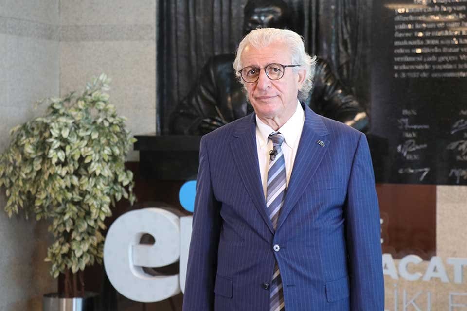 İhracat&ccedil;ılar daha d&uuml;ş&uuml;k faizle daha uzun vadeli kredi olanağı yaratma,