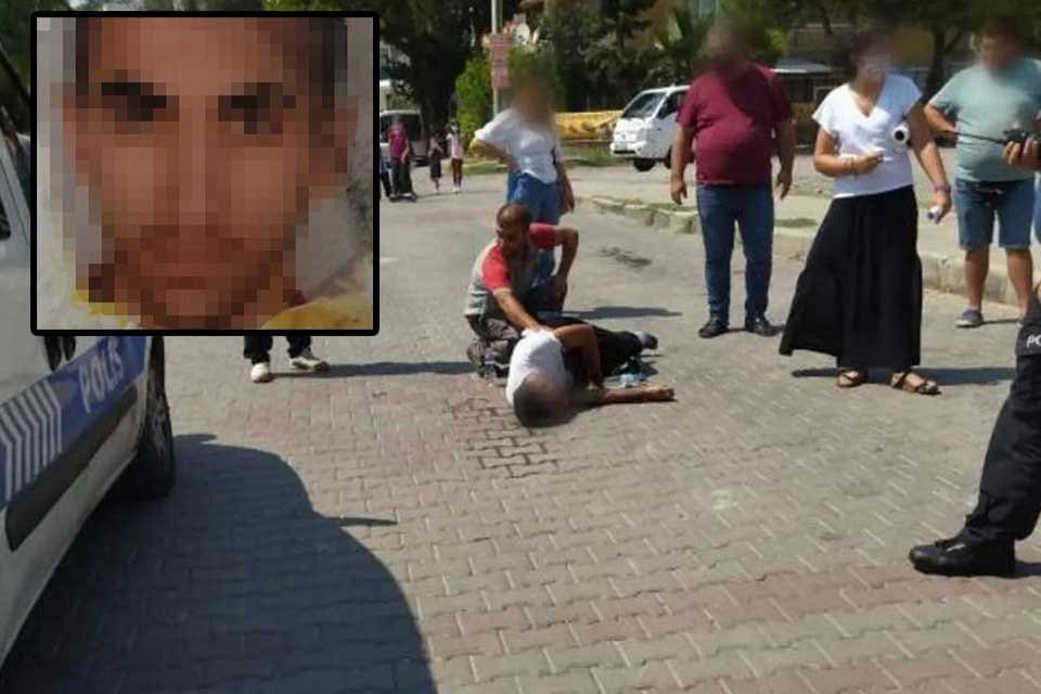 İzmir&rsquo;in Bayraklı il&ccedil;esinde, 2 akrabasını bı&ccedil;aklayarak ağır yaralayan ş&uuml;pheli, olaydan