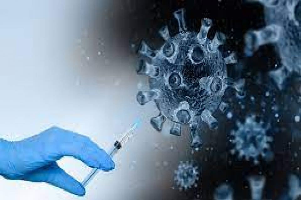 Pfizer-BioNTech&nbsp;aşısının birinci ve ikinci dozları arasındaki uzun s&uuml;renin, v&uuml;cudun bağışıklık
