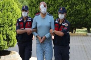 Denizli'de bir kişi, otelde tartıştığı yabancı uyruklu sevgilisi&nbsp;ile yanındaki arkadaşının