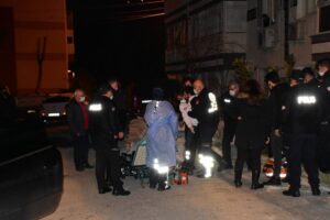 İzmir'in Çiğli ilçesinde, iki kez boşandığı eski eşi ile barışmaya