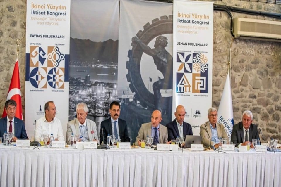 &ldquo;Yeniliğe Davet&rdquo; sloganıyla t&uuml;m T&uuml;rkiye&rsquo;yi geleceği inşa etmeye &ccedil;ağıran İkinci