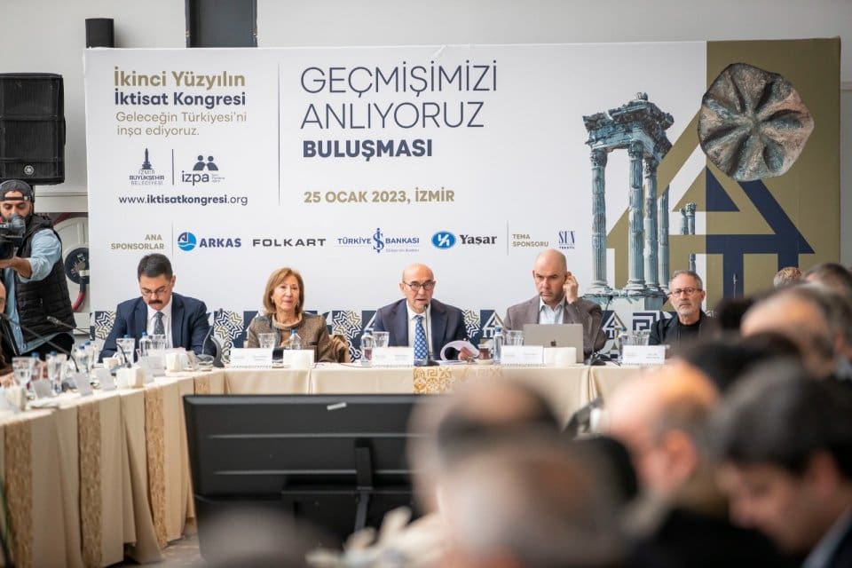 &ldquo;Geleceğin T&uuml;rkiyesi&rsquo;ni inşa ediyoruz&rdquo; sloganıyla 15-21 Şubat 2023 tarihlerinde İzmir&rsquo;de