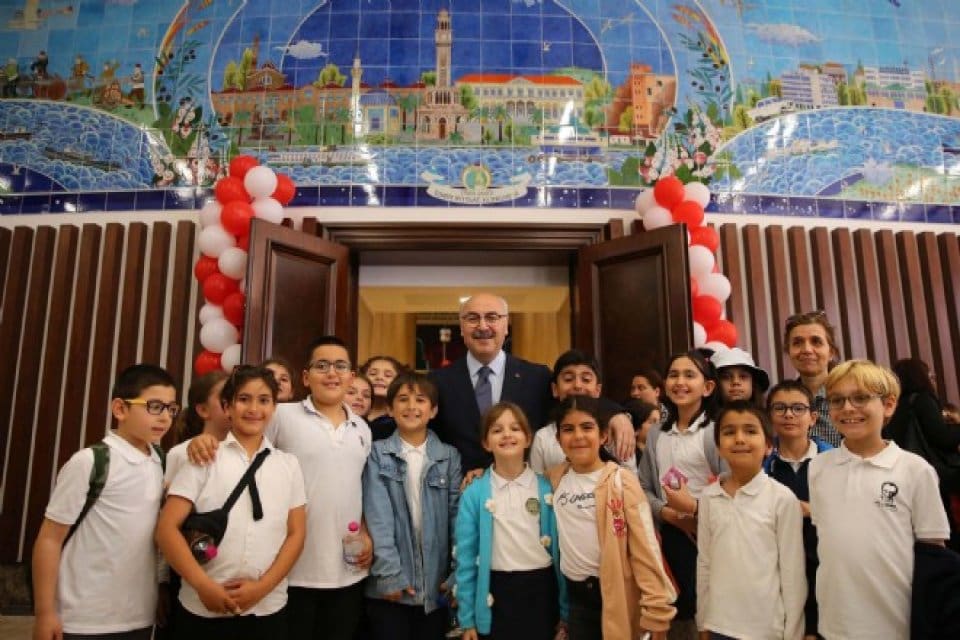Cumhuriyetin ilanından &ouml;nceki d&ouml;nemde, 17 Şubat 1923 tarihinde incir-&uuml;z&uuml;m deposu