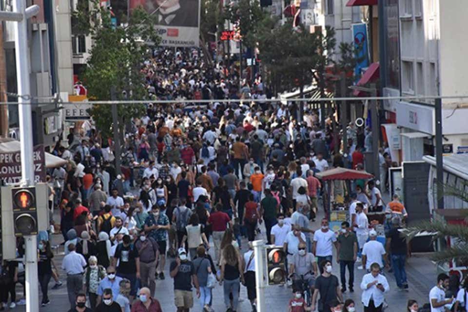 Sağlık Bakanı Fahrettin Koca, İllere g&ouml;re her 100 bin kişide