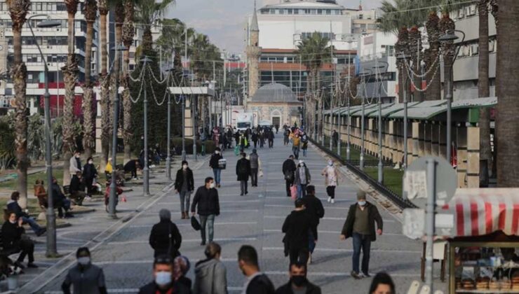 İllere göre vaka sayıları açıklandı: İzmir'de yükseliş sürüyor