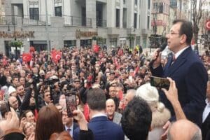 Bilecik&rsquo;te a&ccedil;ıklamalarda bulunan İstanbul B&uuml;y&uuml;kşehir Belediye Başkanı Ekrem İmamoğlu, kendisine