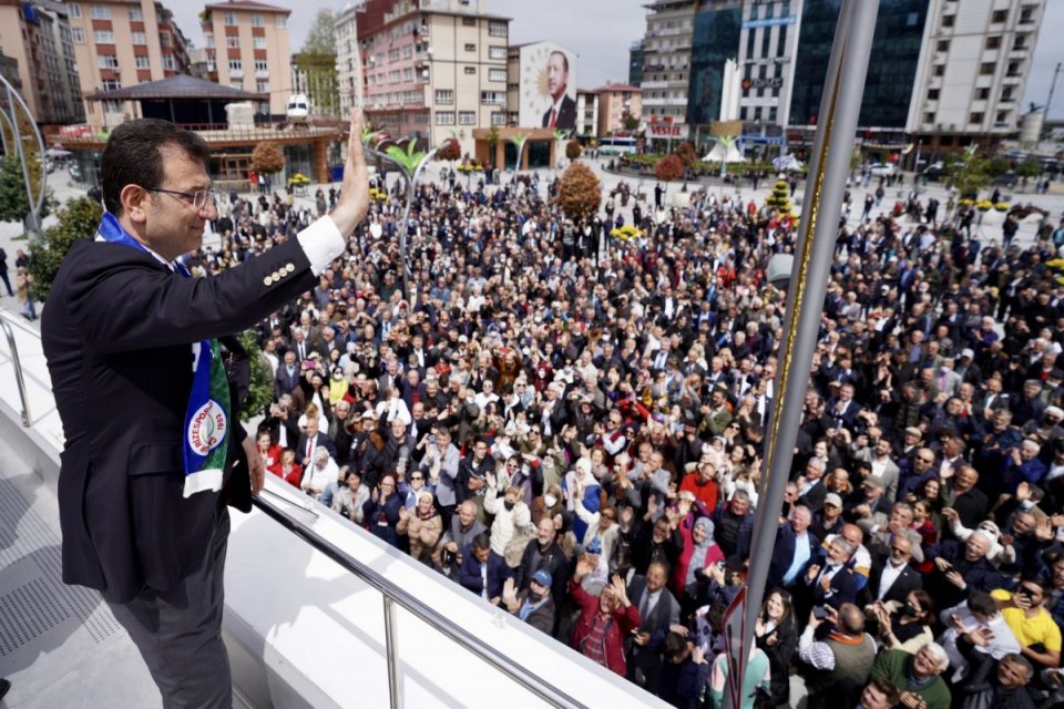 İmamoğlu, cumhurbaşkanı adaylığı tartışmalarına ilişkin, "Şu an hedefimde cumhurbaşkanlığı seçimleri