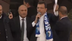 Saldırı &ouml;ncesinde AKP'li B&uuml;y&uuml;kşehir Belediyesi, İmamoğlu'nun miting yapacağı Havuzbaşı Meydanı'na