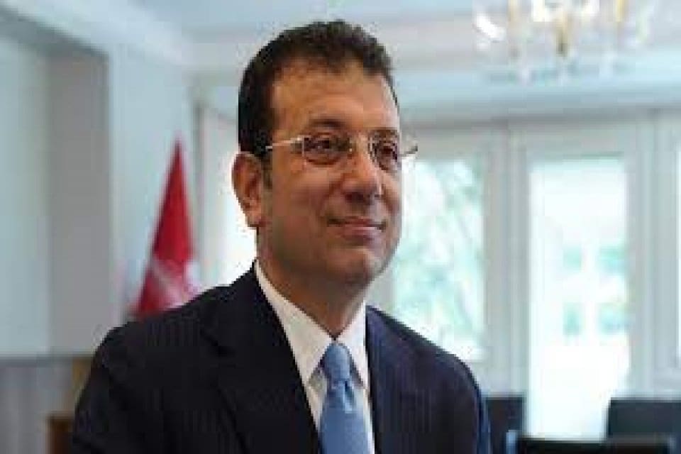 İBB Başkanı Ekrem İmamoğlu, İstanbul'da toplu ulaşıma yapılan zam hakkında,