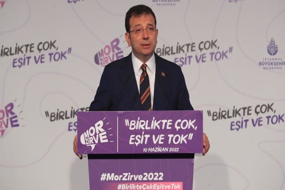 İBB Başkanı Ekrem İmamoğlu Mor Zirve&rsquo;nin a&ccedil;ılışında Cumhurbaşkanı kararı ile