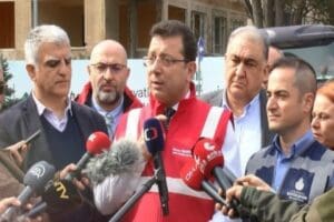 İstanbul B&uuml;y&uuml;kşehir Belediyesi Başkanı Ekrem İmamoğlu, Kadık&ouml;y'de KİPTAŞ tarafından yenilenecek