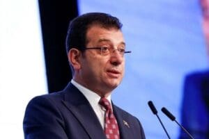 İBB Başkanı İmamoğlu, kendisine teşekk&uuml;r ettiği i&ccedil;in AK Partililerin hedefinde