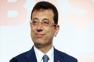 AK Parti ve MHP grubunun oylarıyla kabul edilen &ouml;ğrencilerin toplu