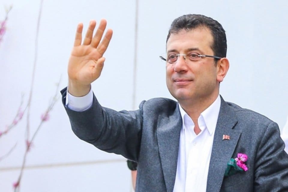 İstanbul B&uuml;y&uuml;kşehir Belediye Başkanı Ekrem İmamoğlu'nun 8 Mart mesajı krize