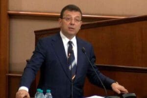 İstanbul B&uuml;y&uuml;kşehir Belediye Başkanı Ekrem İmamoğlu'nun 2 yıl 7 ay