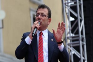 İBB Başkanı Ekrem İmamoğlu, Cumhurbaşkanı ve Milletvekili Genel Se&ccedil;imleri'ne bir