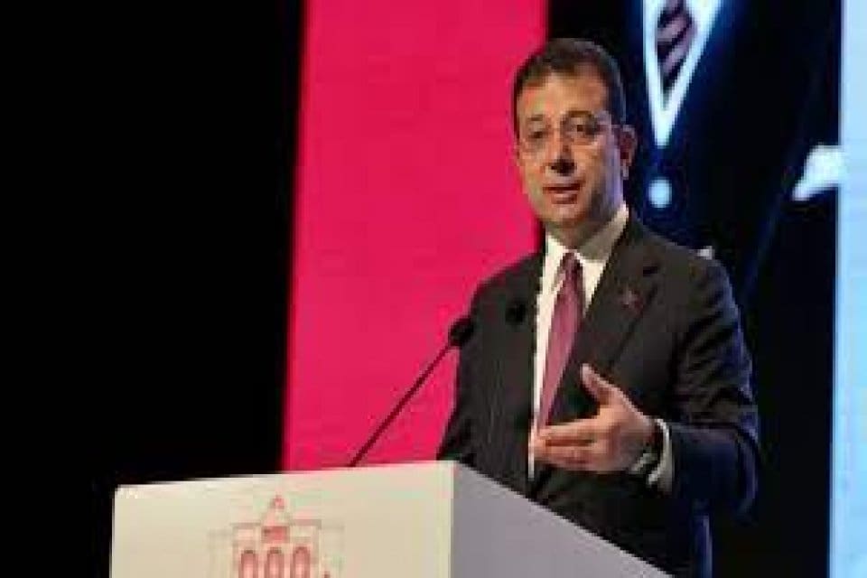 İBB Başkanı İmamoğlu, kenti afetlere karşı dayanıklı hale getirmeyi ama&ccedil;layan
