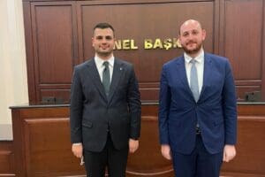 Ak Parti İzmir İl Gen&ccedil;lik Kolları Başkanı Ey&uuml;p Kadir İnan
