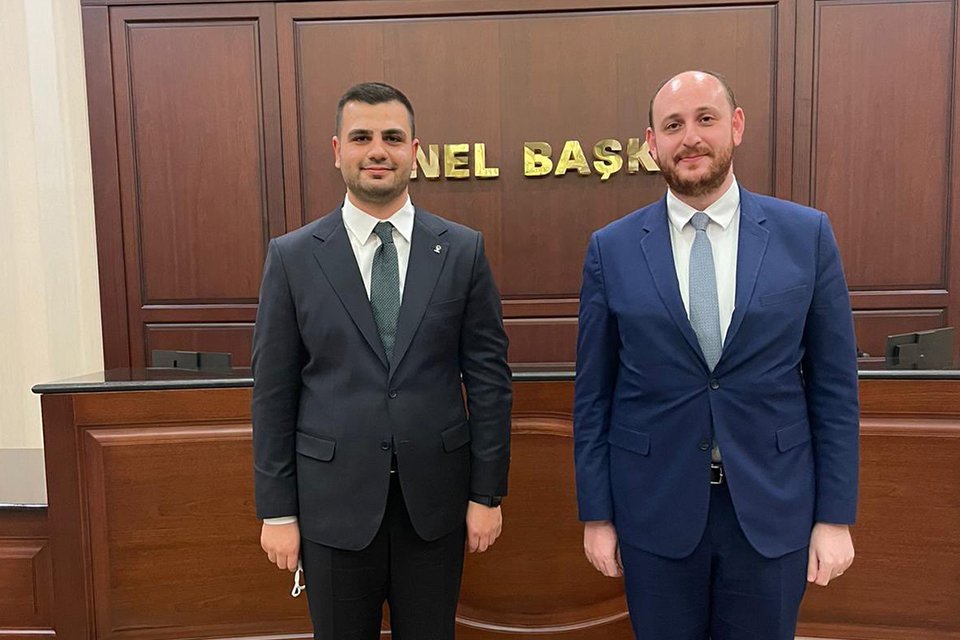 Ak Parti İzmir İl Gen&ccedil;lik Kolları Başkanı Ey&uuml;p Kadir İnan