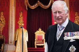 3. Charles, İngiltere, İsko&ccedil;ya, Galler ve Kuzey İrlanda'nın Kralıdır. Kendisi