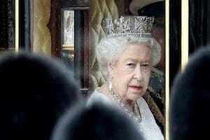 İngiltere Krali&ccedil;esi 2. Elizabeth, 96 yaşında hayatını kaybetti. Buckingham Sarayı