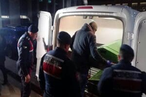 Edirne'de, Bulgaristan sınırında soğuktan donan 1 g&ouml;&ccedil;men &ouml;l&uuml;, 1 g&ouml;&ccedil;men