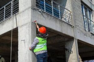 Kahramanmaraş merkezli iki b&uuml;y&uuml;k depremin ardından ağır hasar alan &ccedil;ok