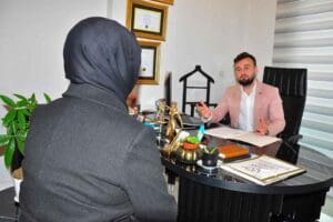 Manisa'da, internette g&ouml;rd&uuml;ğ&uuml; linki tıklayan A.K. (35), sanal ortamda kendisine