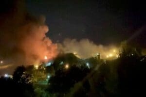 İran'ın başkenti Tahran'daki Evin Hapishanesinde d&uuml;n gece yaşanan olaylarda 4