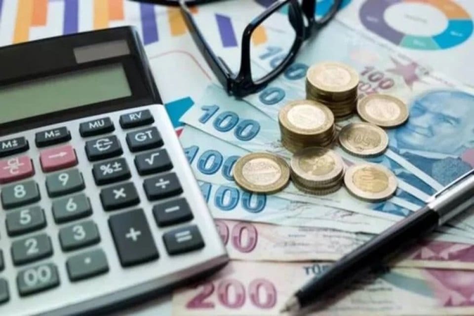 Emeklilikte Yaşa Takılanlar (EYT) d&uuml;zenlemesinde sona yaklaşılırken iş d&uuml;nyası da
