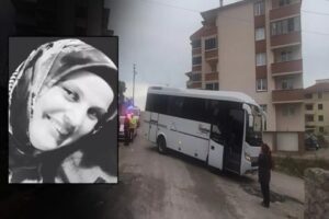 Bartın'da, s&uuml;r&uuml;c&uuml;s&uuml;n&uuml;n geri manevra yaptığı iş&ccedil;i servisi midib&uuml;s&uuml;n &ccedil;arptığı Safiye