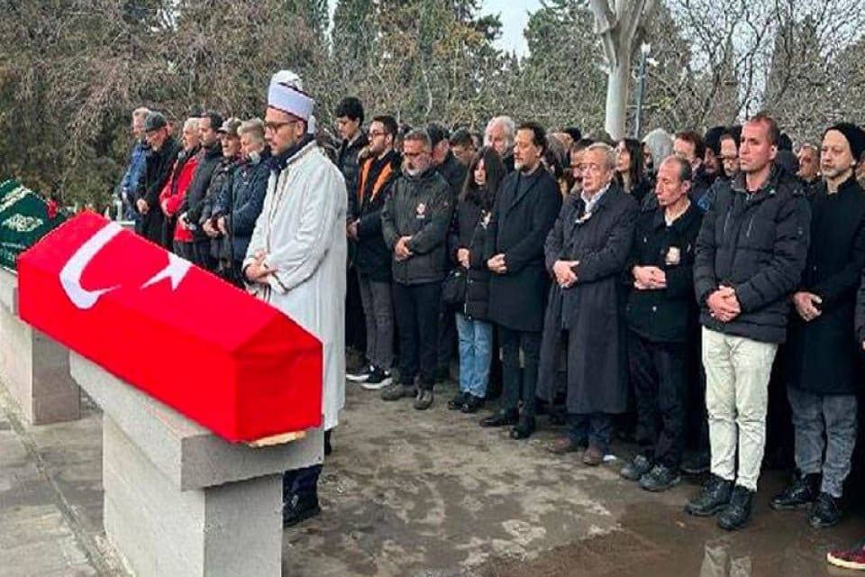 D&uuml;nya Tiyatrolar G&uuml;n&uuml;'nde yaşamını yitiren seslendirme sanat&ccedil;ısı ve oyuncu İsmail