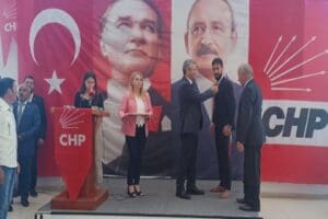 İsmail Saymaz, Adalet ve Kalkınma Partisi'nin, CHP'nin Doğu'daki oylarının y&uuml;kselmesini