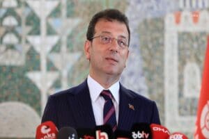 "Acaba, diyorum, Komşul'un bu iltisakı mı, İmamoğlu'na hapis cezasını ve