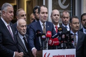 Gazeteci İsmail Saymaz, Yeniden Refah Partisi ile&nbsp;AK Parti'nin yaptığı ittifak