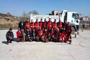 İspanya'dan gelen arama kurtarma ekipleri &ccedil;alışmalarının tamamlanmasının ardından T&uuml;rkiye'den ayrıldı