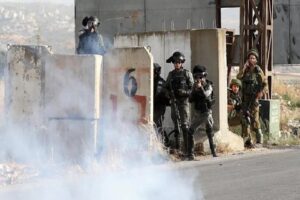 Filistin'in Batı Şeria'ya bağlı Nablus kenti ve Nebi Salih beldesinde