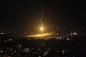 Beşar Esad rejimi, Suriye'nin kuzeyindeki Halep Havalimanı'nın bir İsrail&nbsp; hava