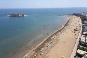 İsrail y&ouml;netiminin &ldquo;T&uuml;rkiye&rsquo;ye gitmeyin&rdquo; uyarısının ardından T&uuml;rkiye&rsquo;ye tatil i&ccedil;in gelmek