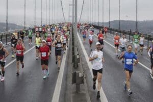 İstanbul'da yapılan ve bu yıl 44.s&uuml; d&uuml;zenlenen İstanbul Maratonu nedeniyle