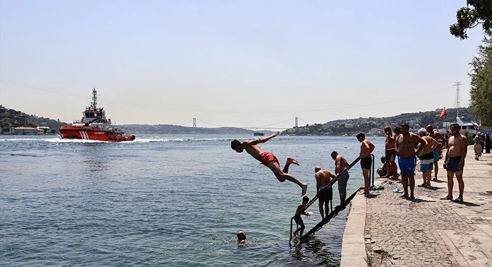 Meteoroloji Genel M&uuml;d&uuml;rl&uuml;ğ&uuml;, İstanbul'da etkili olan aşırı sıcaklar sebebiyle, 11.00