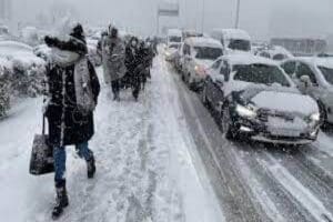 İstanbul Valisi Ali Yerlikaya, kar yağışı nedeniyle İstanbul'da alınan yeni