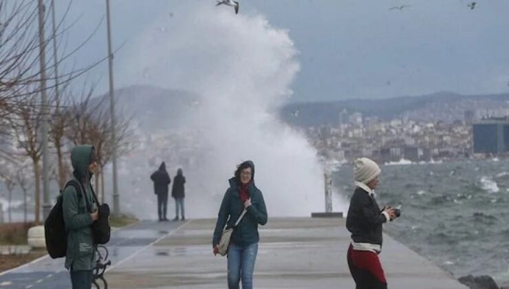 İstanbul deniz ulaşımına lodos engeli