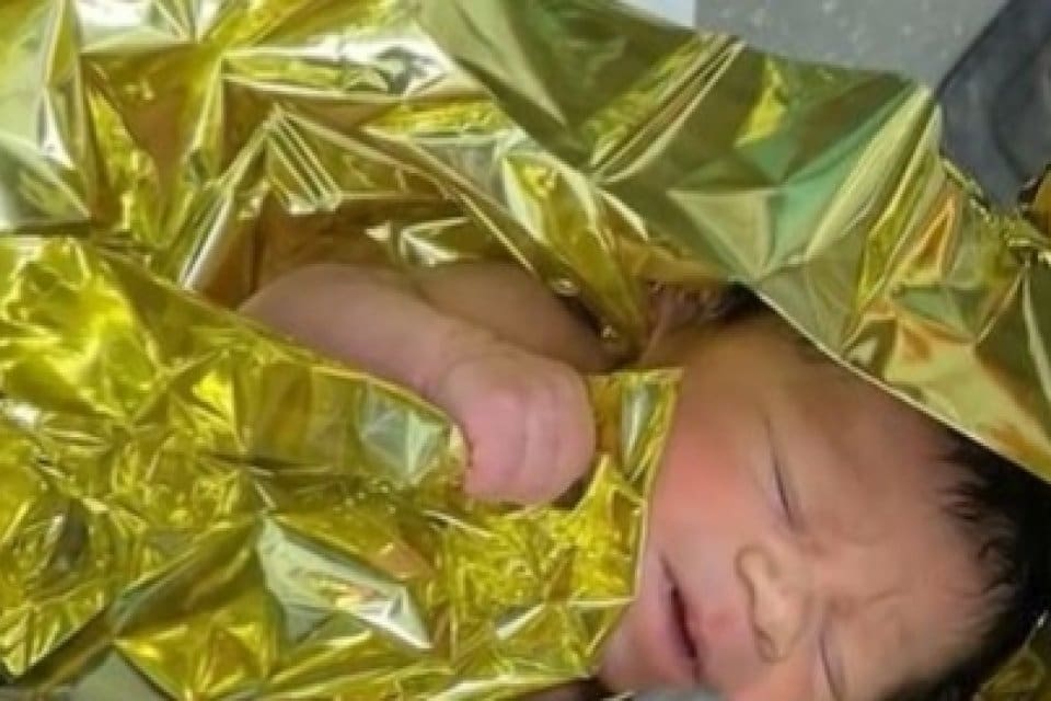 Annesi tarafından terk edilen Nisa bebeğin yaşam m&uuml;cadelesi devam ederken