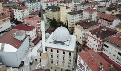 İstanbul'un 3 ilçesinde cami hoparlörlerinden müzik yayını