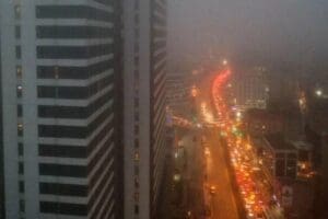 İstanbul'da bazı b&ouml;lgelerde yoğun sis etkili olurken İstanbul B&uuml;y&uuml;kşehir Belediye